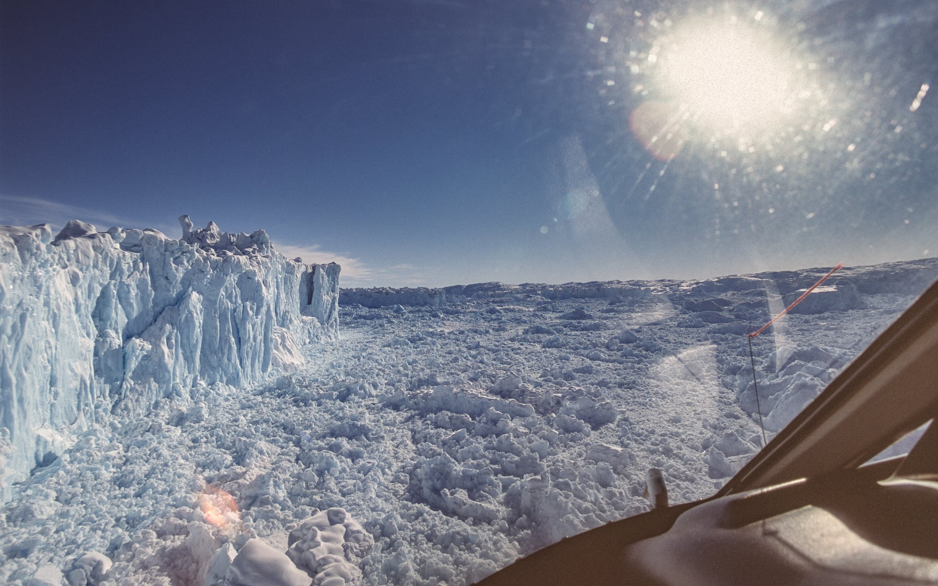 It's no longer allowed to fly this low across the famous Ilulissat Glacier.